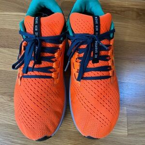 Nike Air Zoom Pegasus 38 mens 9.5 running sneakers
